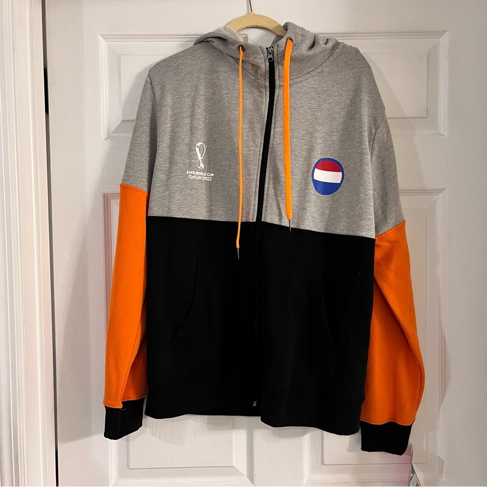 FIFA‎ world Cup 2022 Quatar Hoodie Sweatshirt Full Zip Men’s XL  soccer football